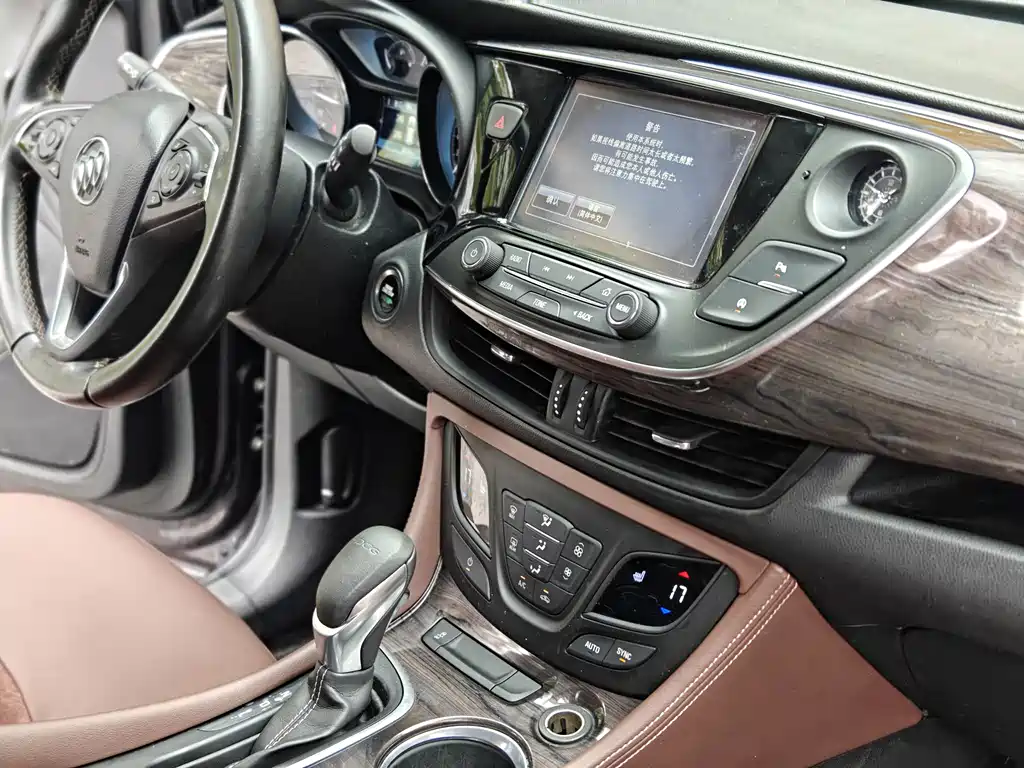 Buick Envision Plus 2016 — фото 12