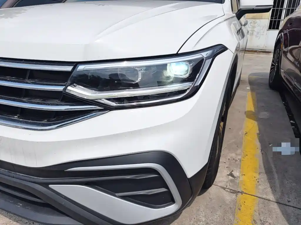 Volkswagen Tiguan L 2022 — фото 24