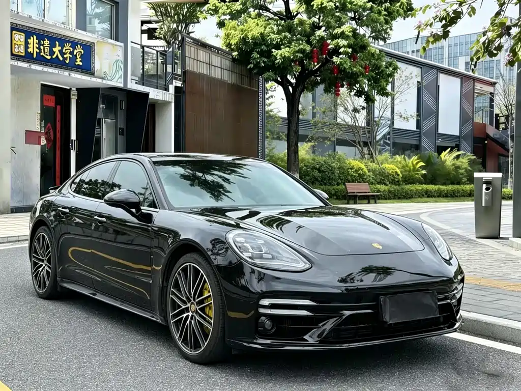 Porsche Panamera 2017 — фото 3