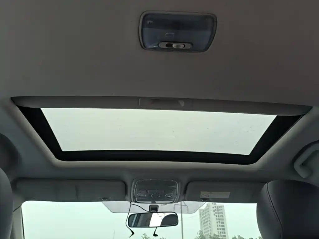 Haval M6 2017 — фото 18