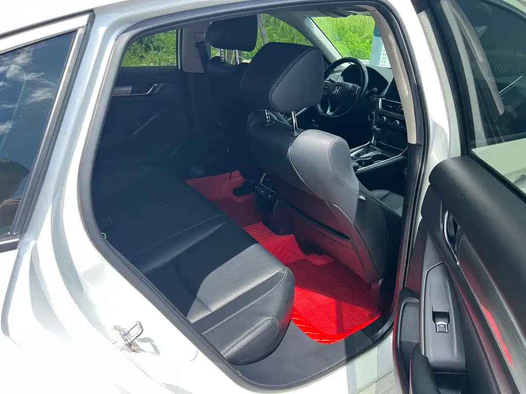 Honda Accord 2021 — фото 10
