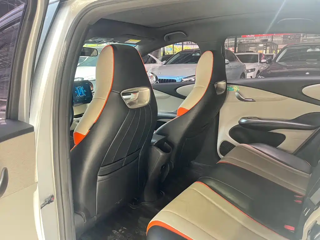 BYD Dolphin 2022