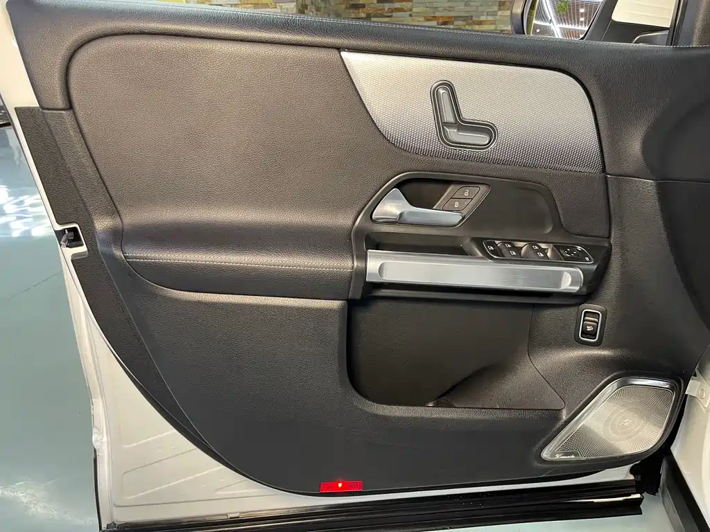 Mercedes-Benz GLB 2020