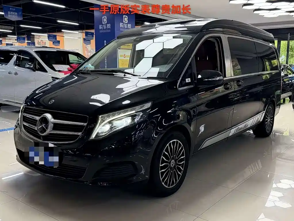 Mercedes-Benz V-Class 2020 — фото 1