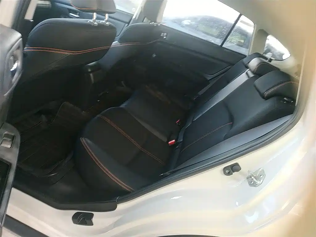 Subaru XV 2015 — фото 17
