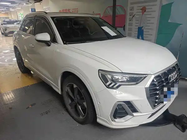 Audi Q3 2021