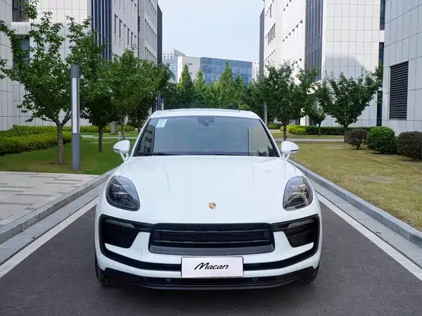 Porsche Macan 2023