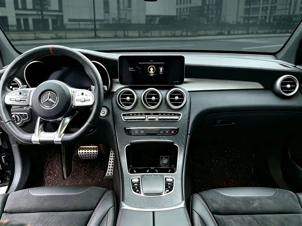 Mercedes-Benz GLC AMG 2022 — фото 5