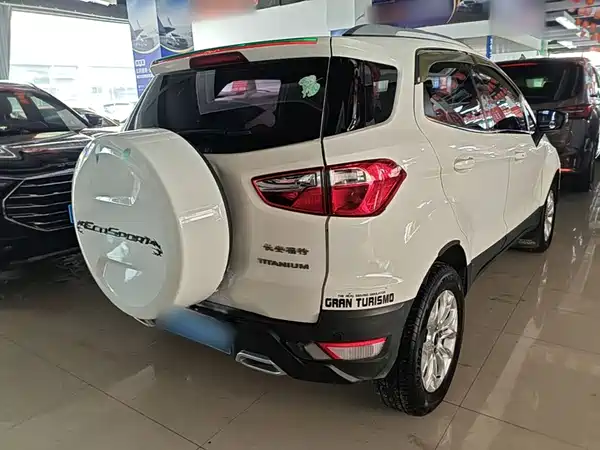Ford EcoSport 2015