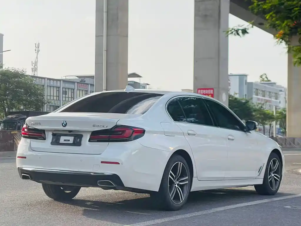 BMW 5 Series 2024