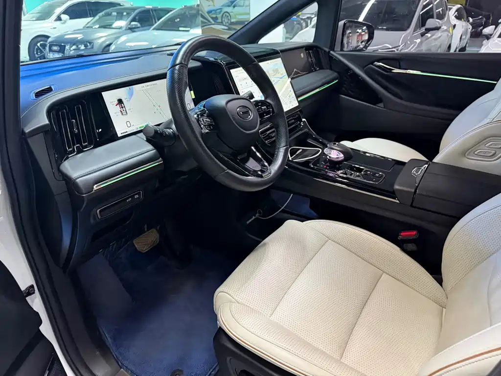 GAC Trumpchi M8 2023 — фото 10
