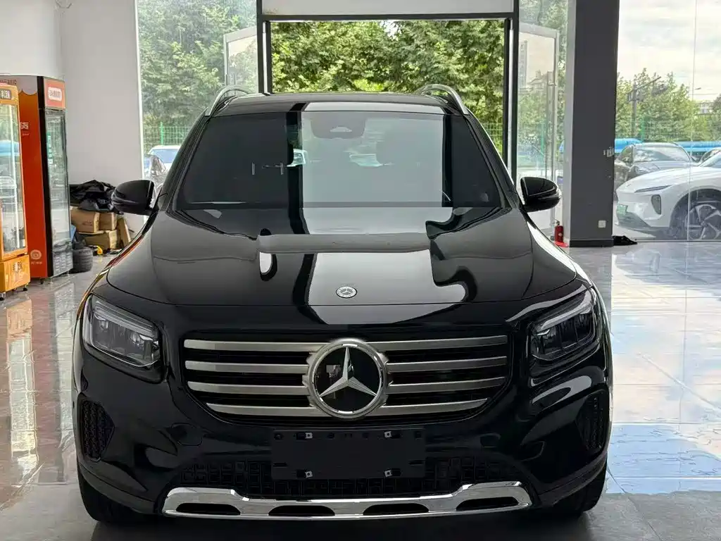Mercedes-Benz GLB 2024