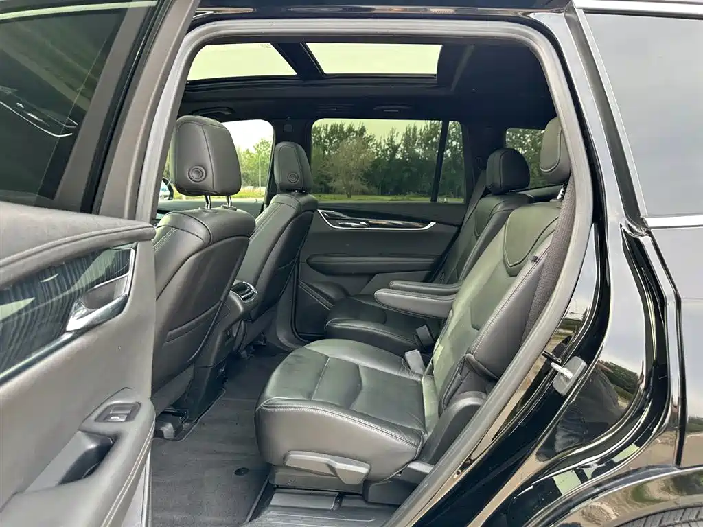 Cadillac XT6 2019 — фото 10