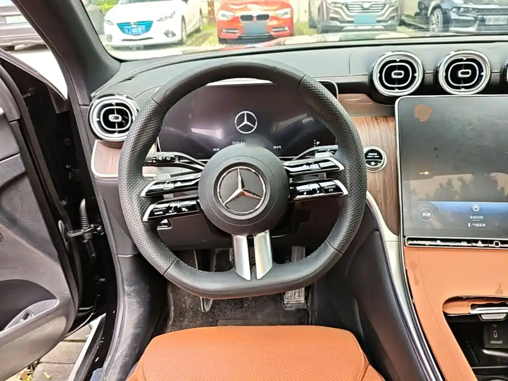 Mercedes-Benz GLC 2025 — фото 11