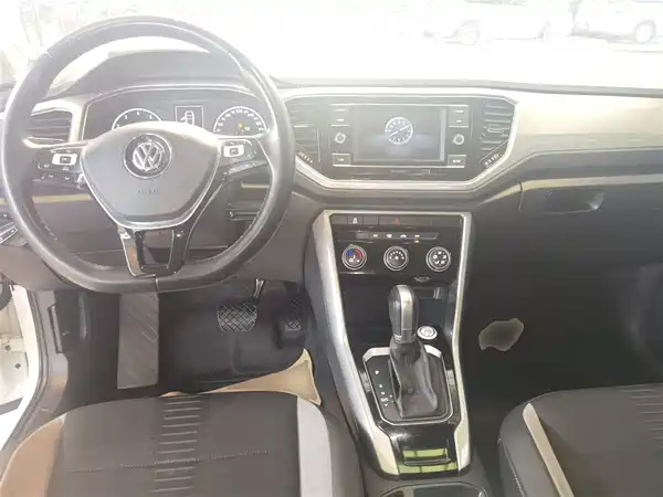 Volkswagen T-Roc 2019