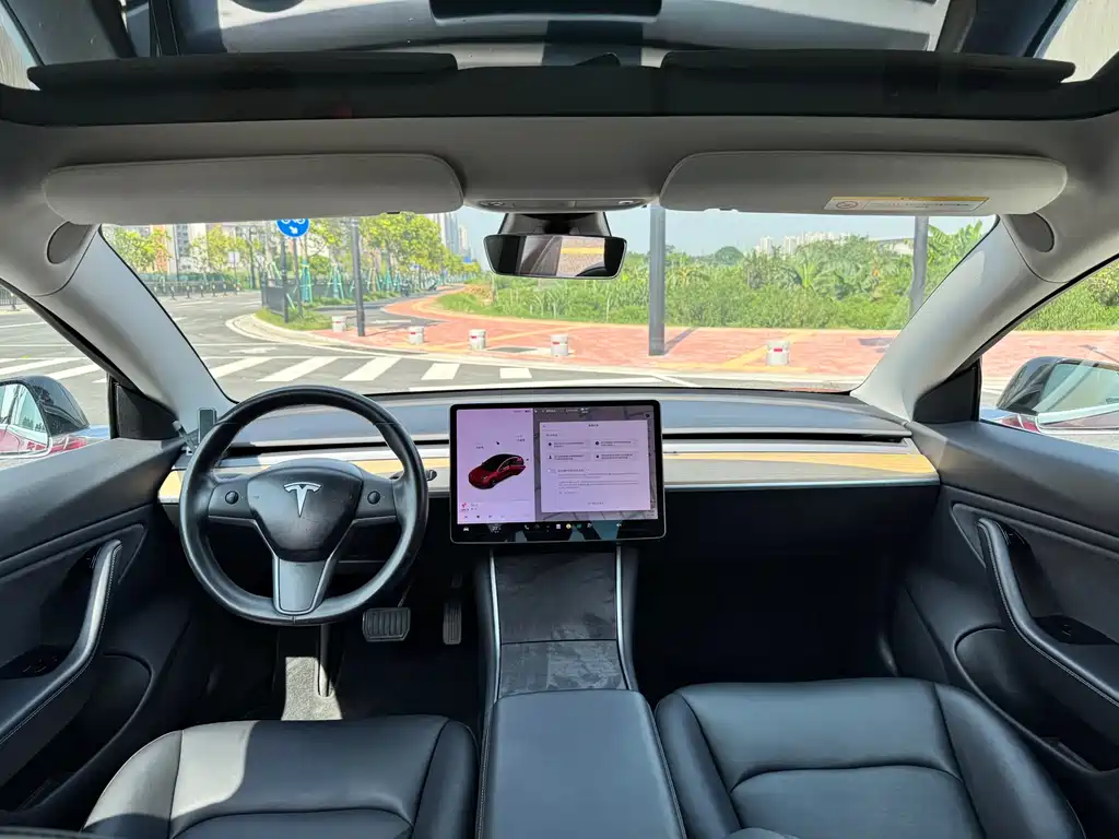 Tesla Model 3 2019 — фото 11