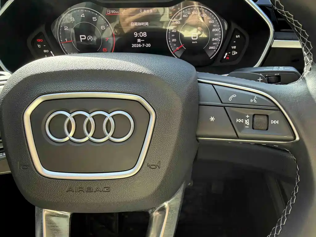 Audi Q3 2023 — фото 12