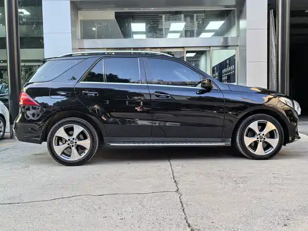Mercedes-Benz GLE 2018