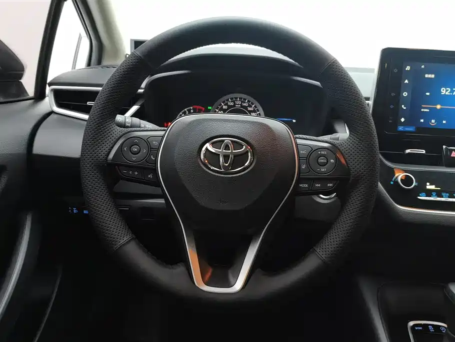 Toyota Corolla 2021 — фото 14