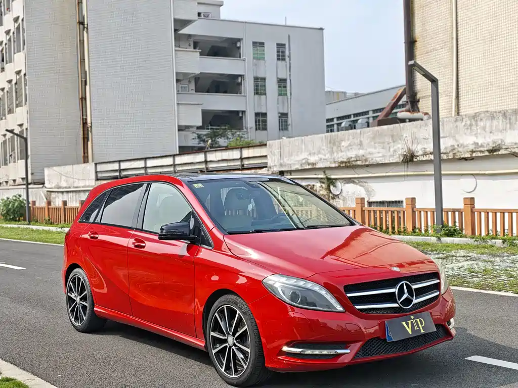 Mercedes-Benz B-Class 2013