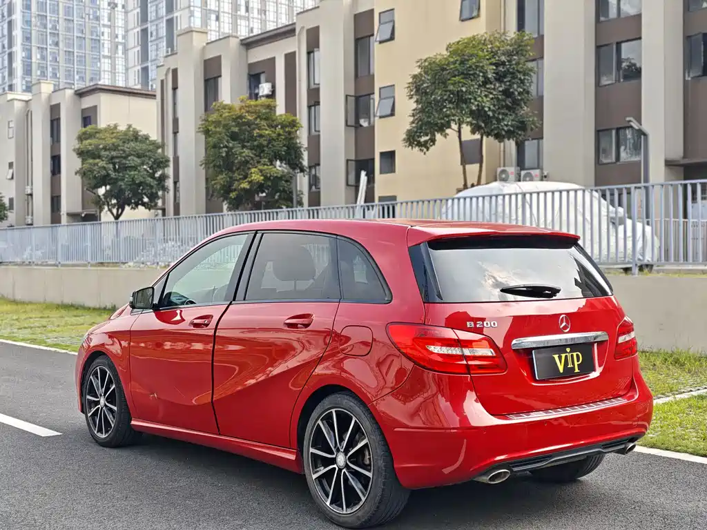 Mercedes-Benz B-Class 2013