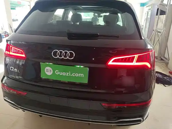 Audi Q5L 2019