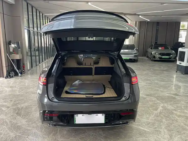 Luxeed R7 2025