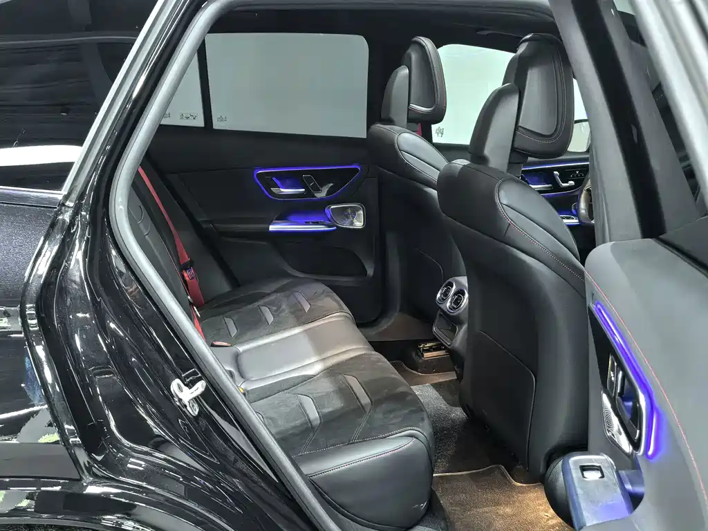 Mercedes-Benz GLC AMG 2024 — фото 12