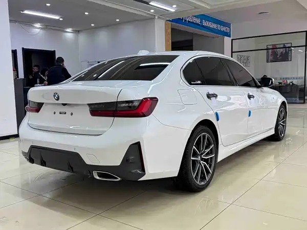 BMW 3 Series 2023