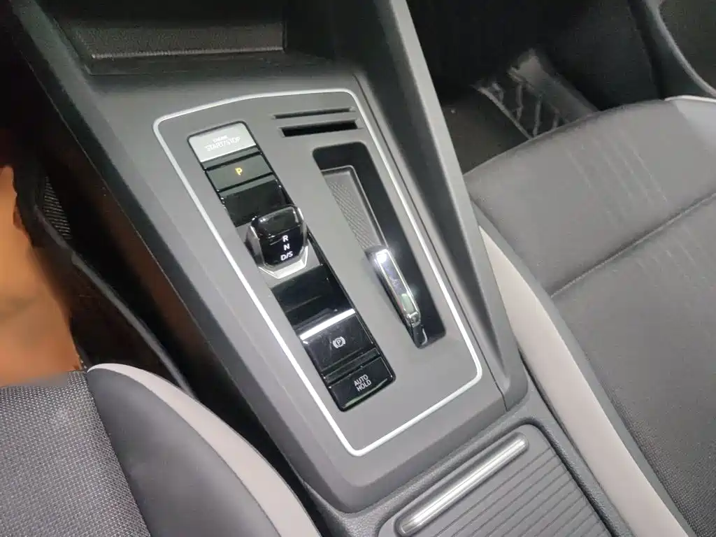 Volkswagen Golf 2024