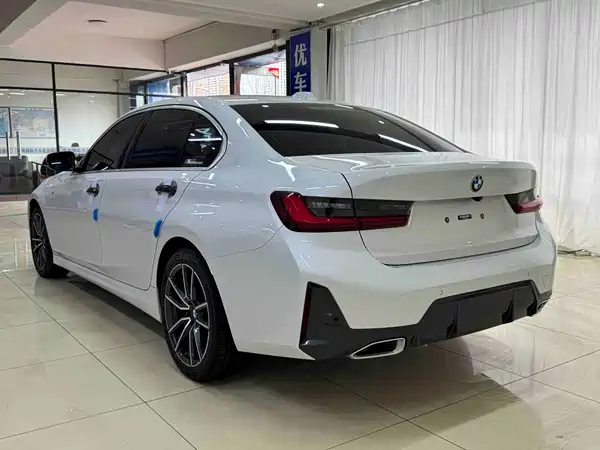 BMW 3 Series 2023