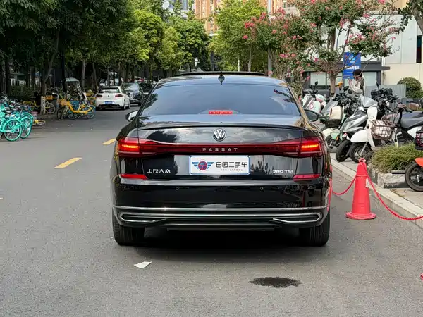 Volkswagen Passat 2022