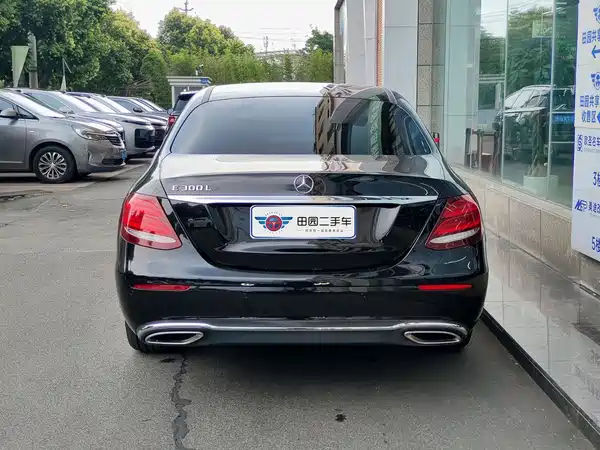 Mercedes-Benz E-Class 2017