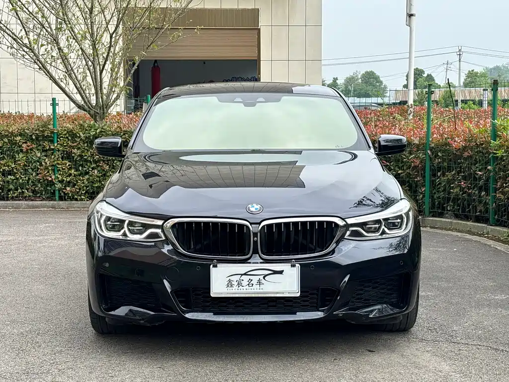 BMW 6 Series GT 2019 — фото 1