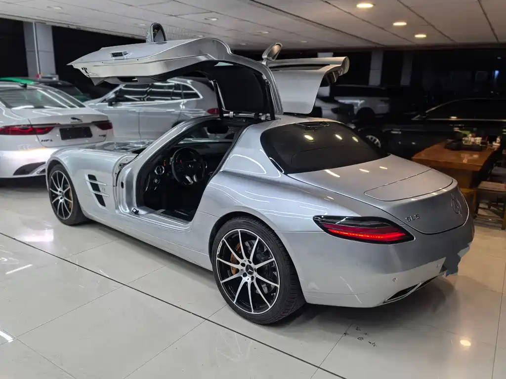 Mercedes-Benz SLS AMG 2013