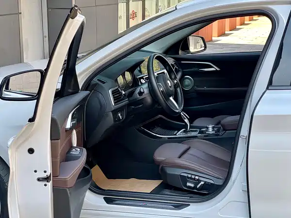 BMW 1 Series 2021