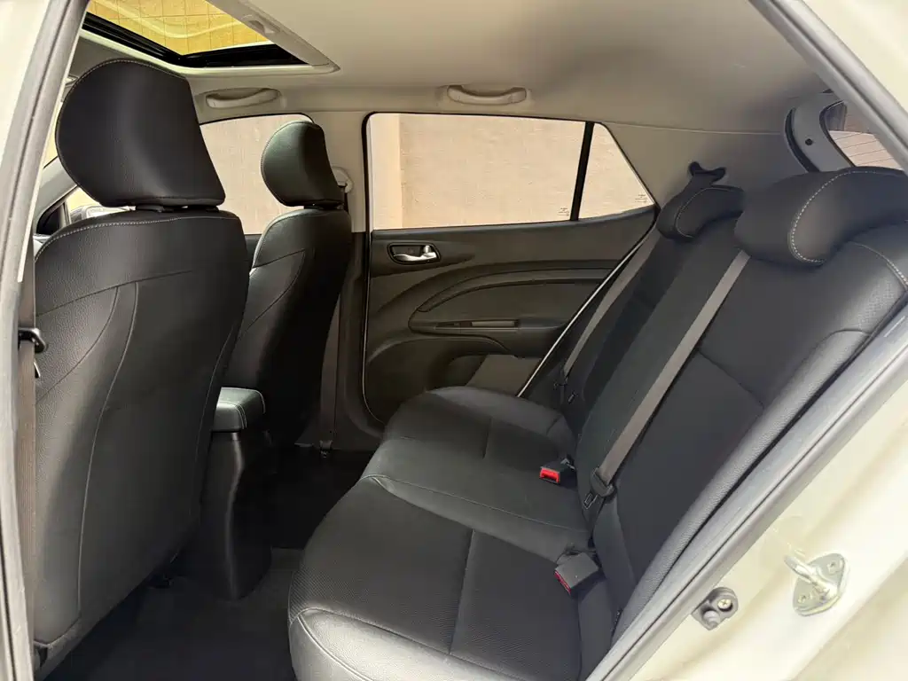 Kia KX1 2022 — фото 10