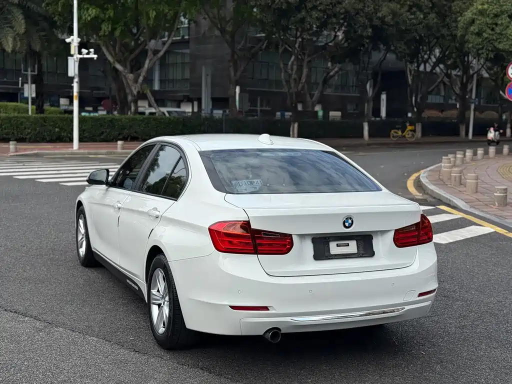 BMW 3 Series 2013 — фото 9