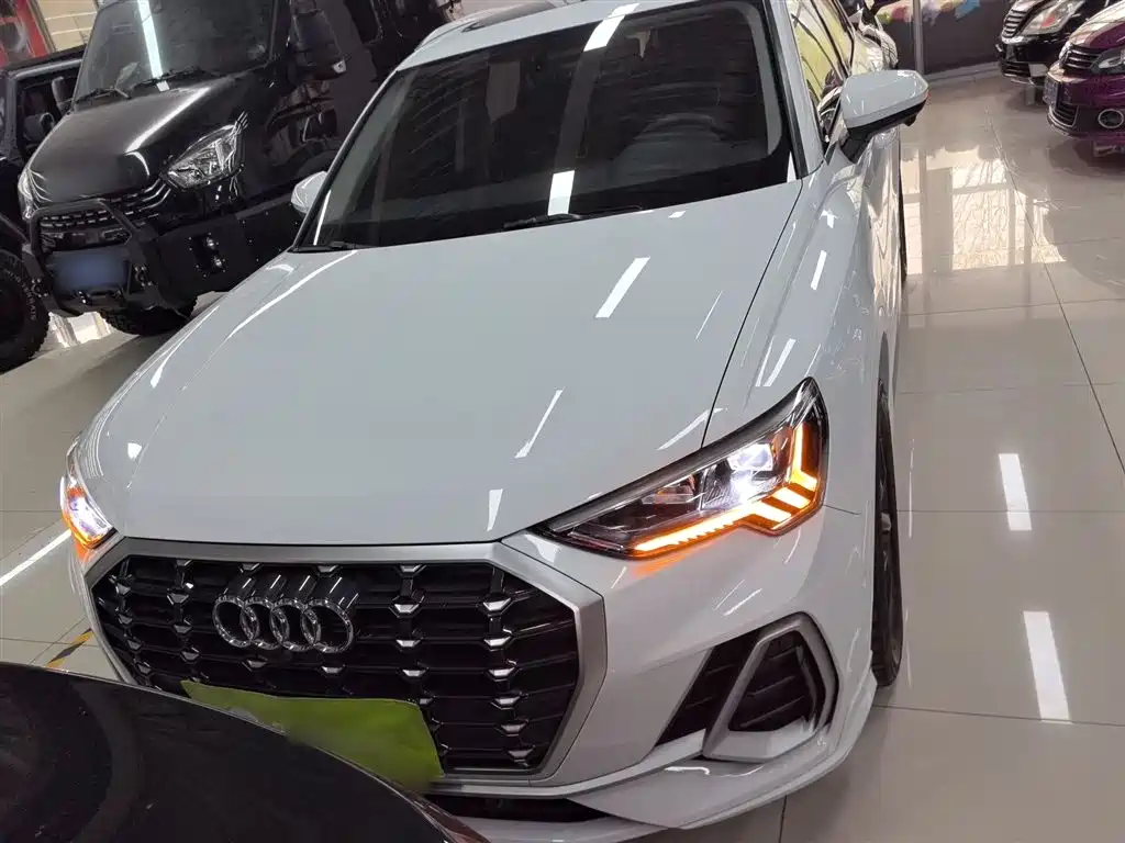 Audi Q3 2023 — фото 3