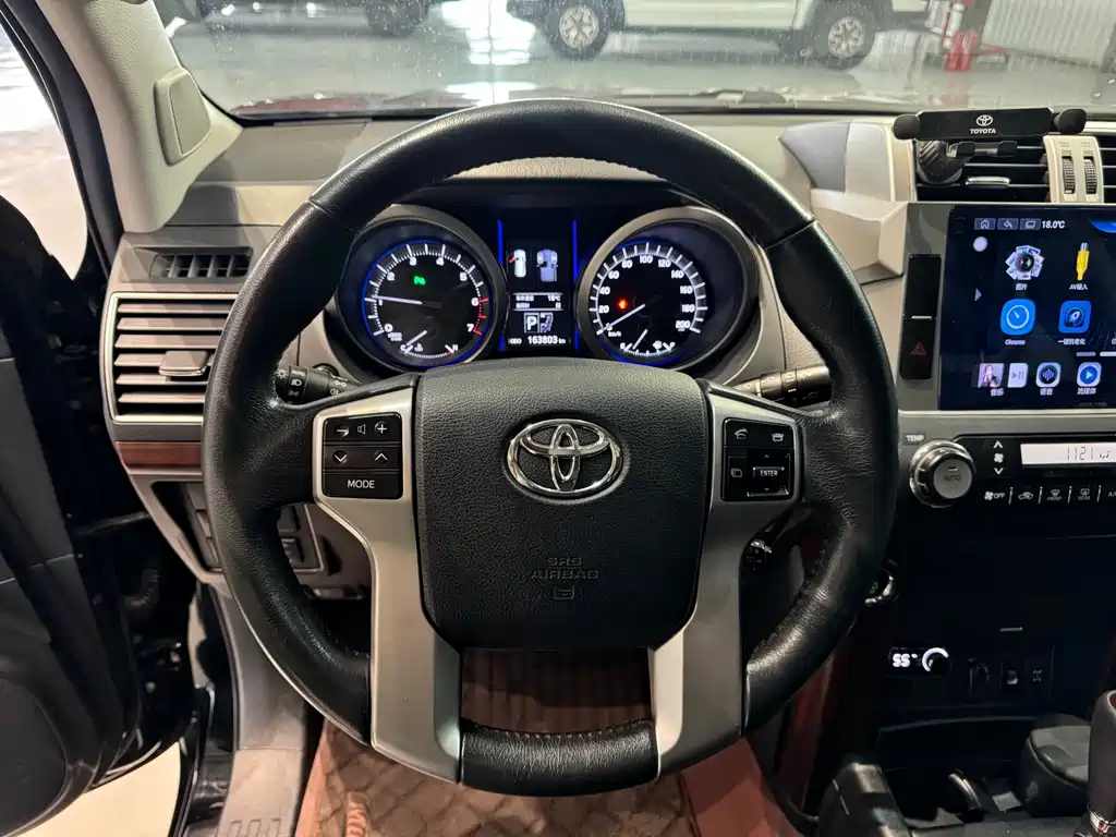 Toyota Prado 2015 — фото 15