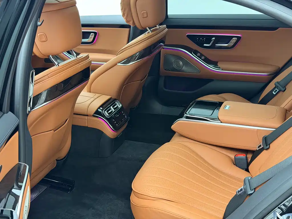 Mercedes-Benz S-Class 2024