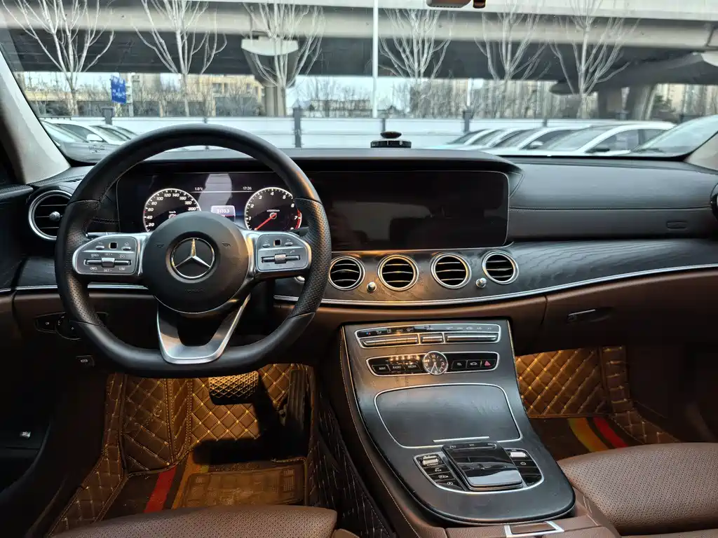 Mercedes-Benz E-Class 2019 — фото 5