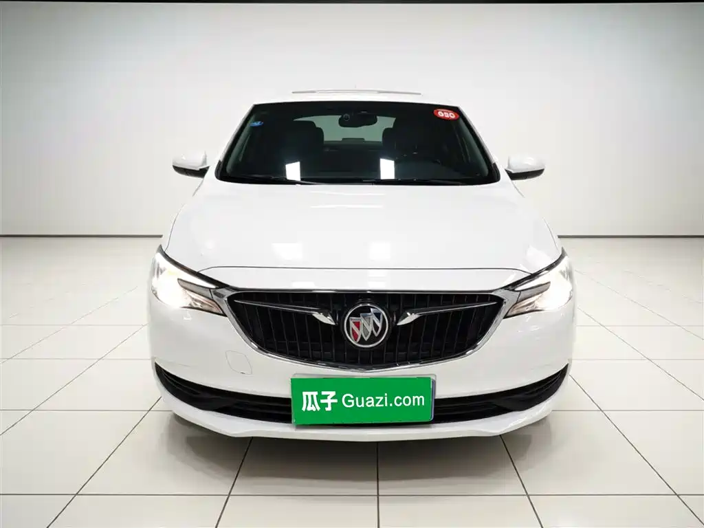 Buick Excelle 2018 — фото 3