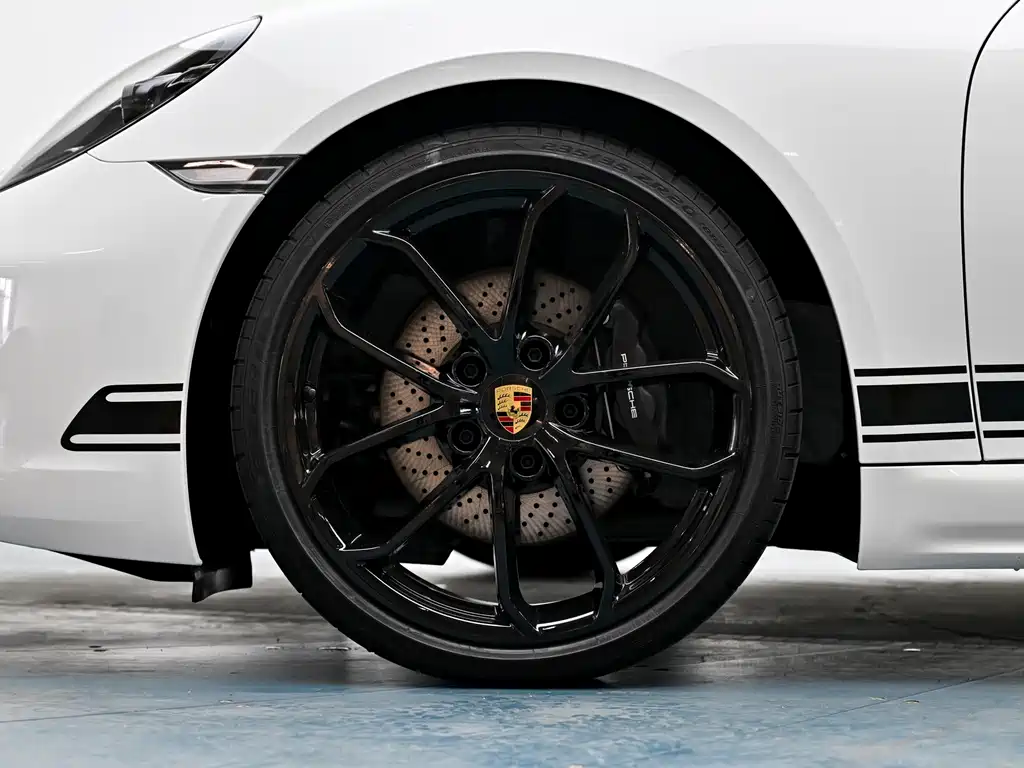 Porsche 718 2026 — фото 13