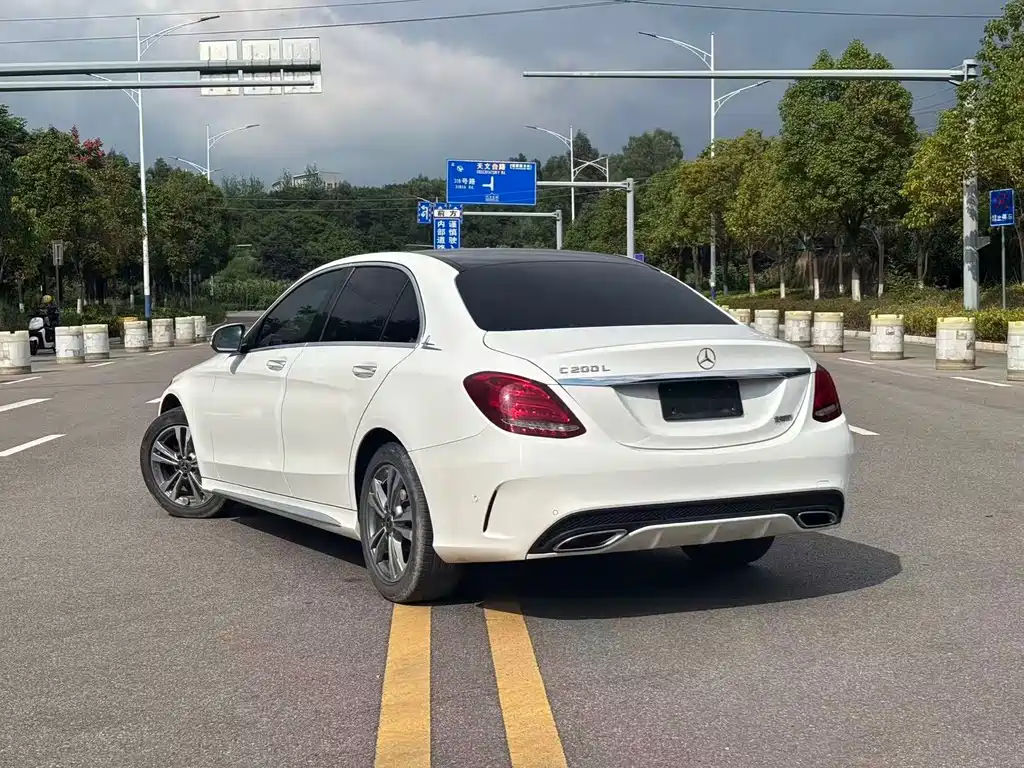 Mercedes-Benz C-Class 2018