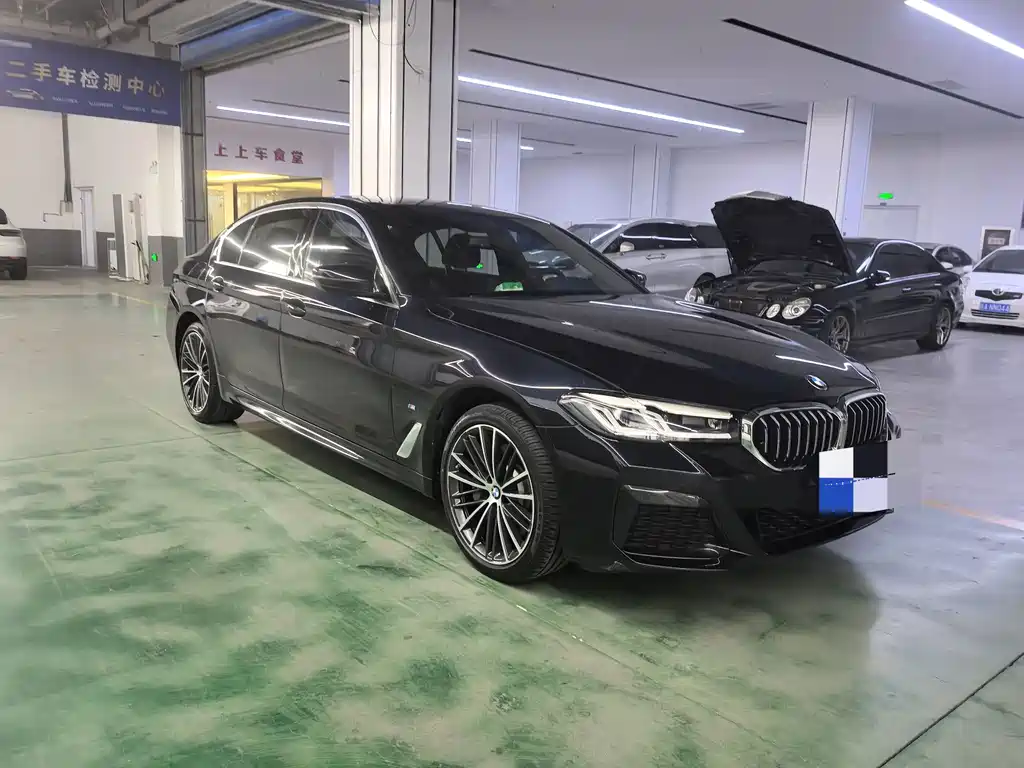 BMW 5 Series 2023