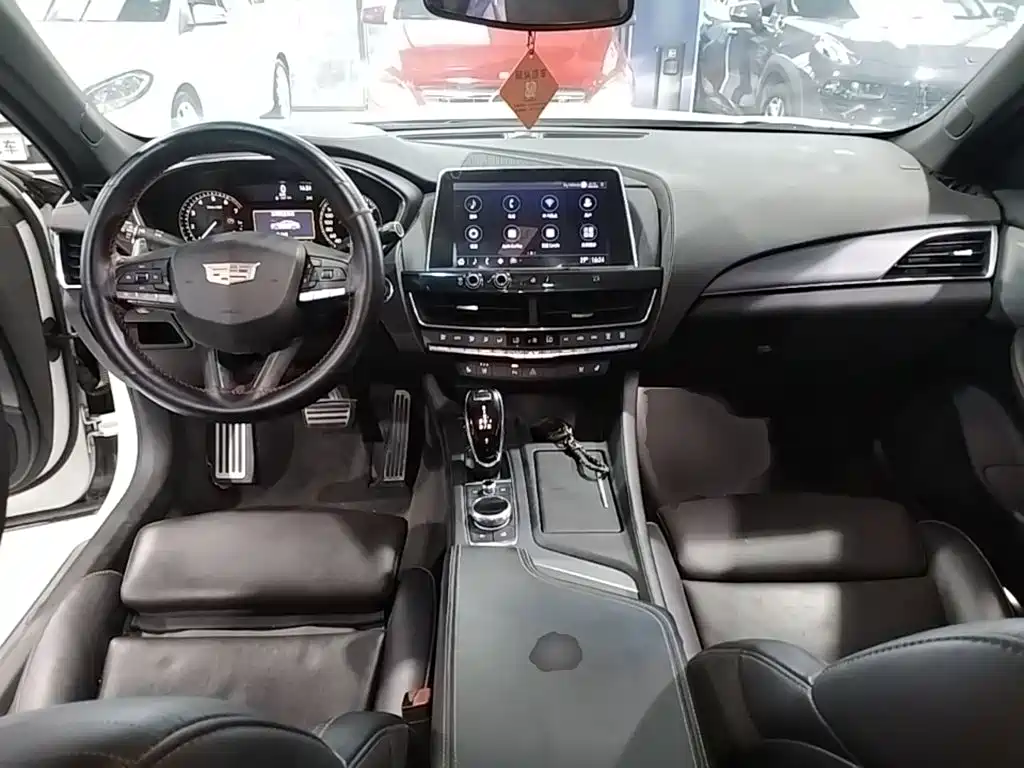Cadillac CT5 2020 — фото 10