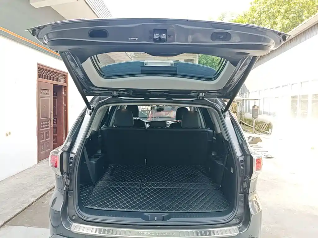 Toyota Highlander 2015 — фото 19