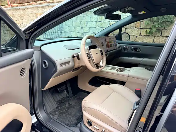 Li Auto i6 2026