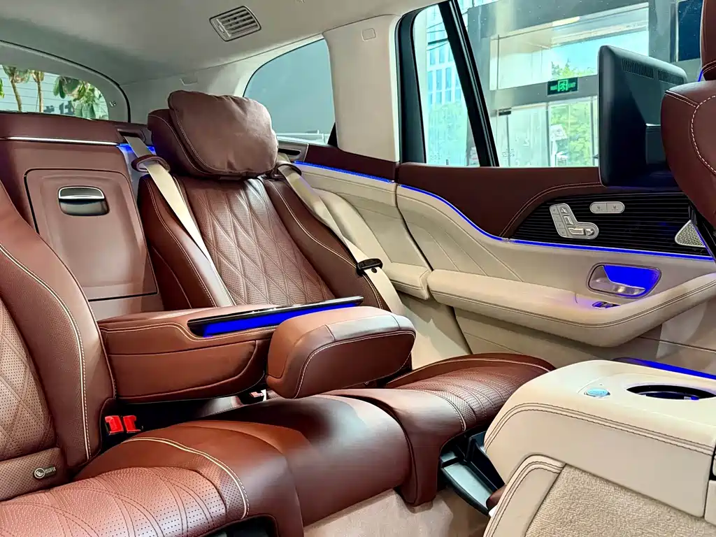 Mercedes-Benz Maybach GLS 2024 — фото 27